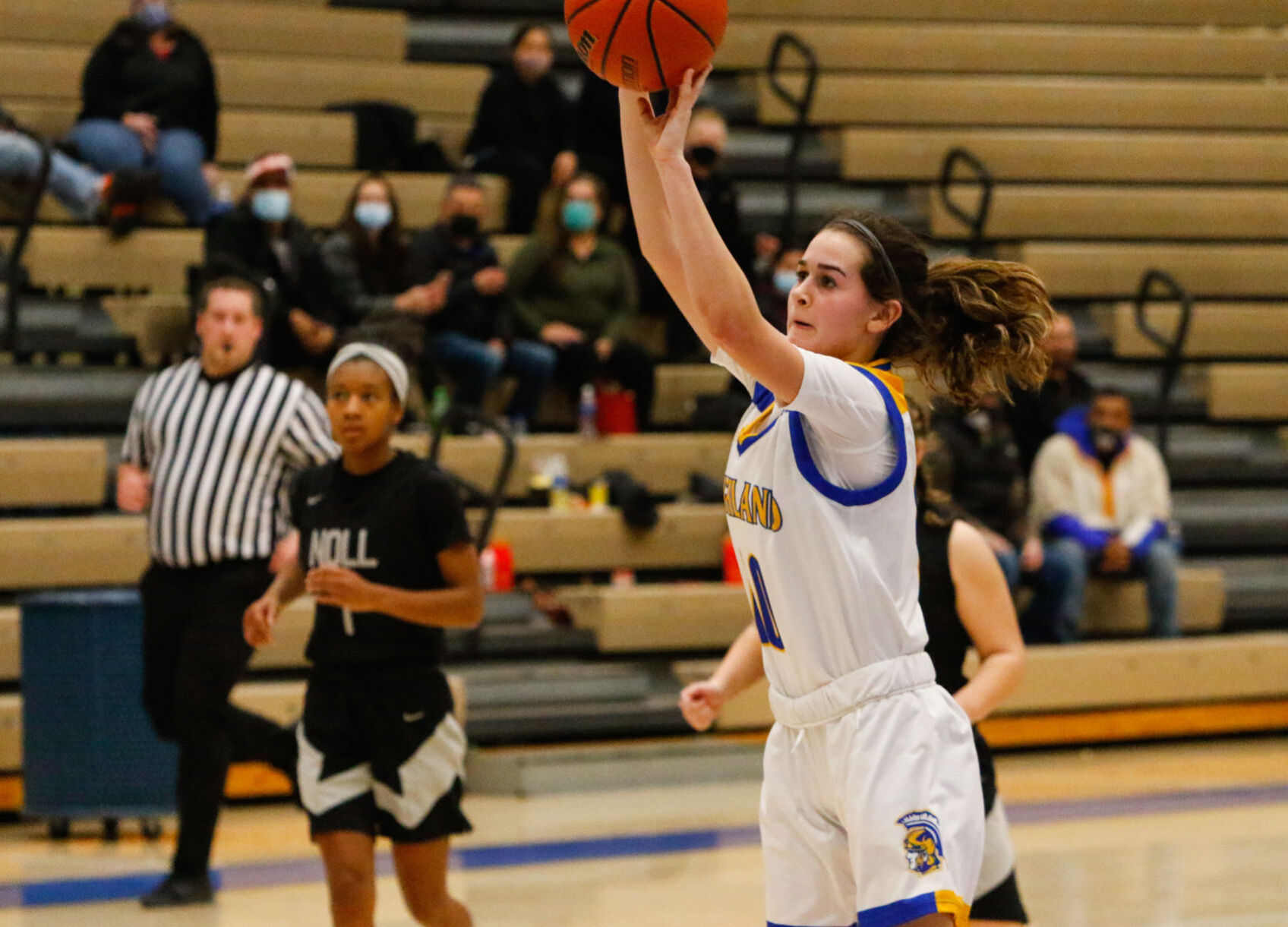 Bishop Noll at Highland girls basketball